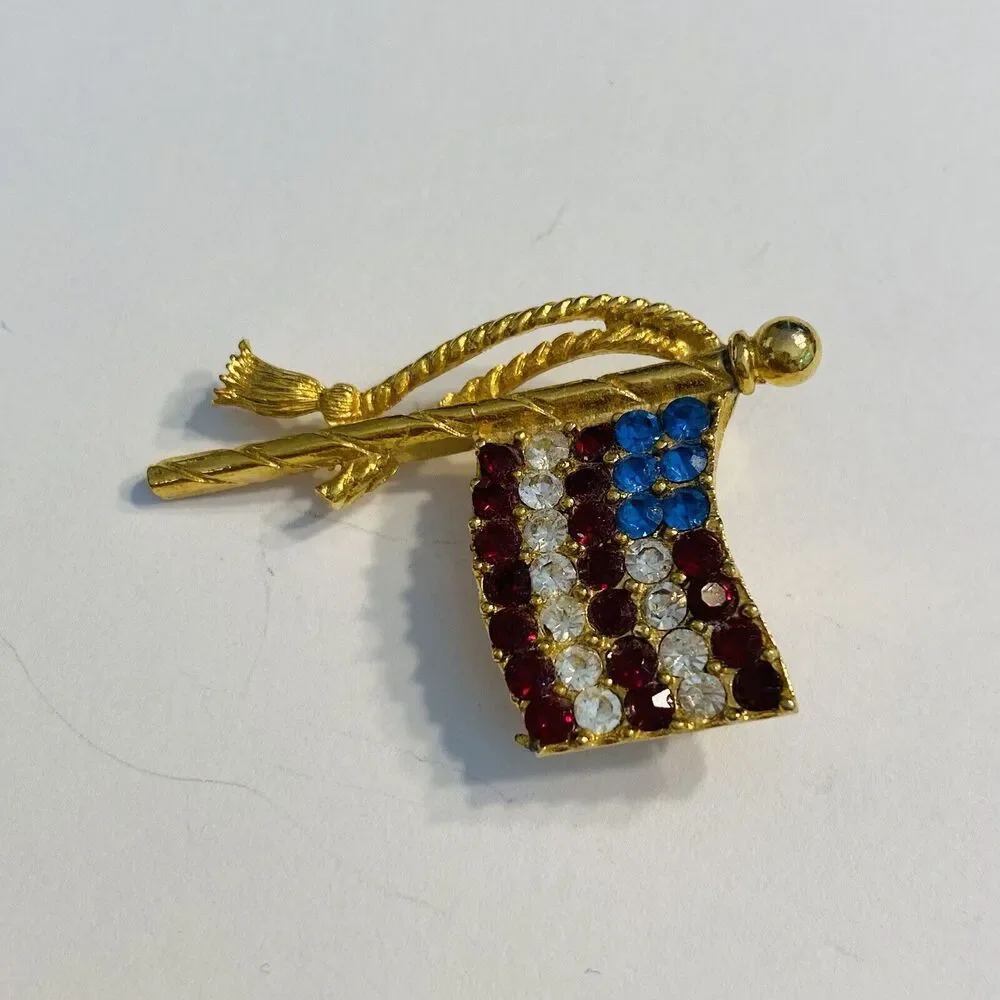 Vintage American Flag Brooch Rhinestones Pin Goldtone Red White & Blue Patriotic